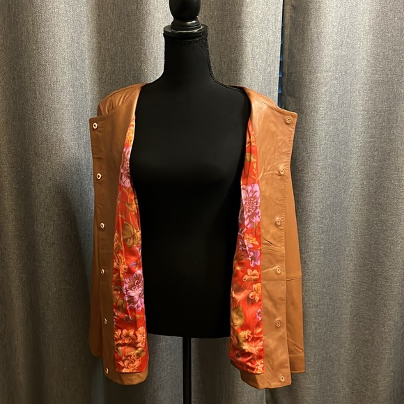Butterscotch leather jacket. Snap button up - Picture 6 of 10